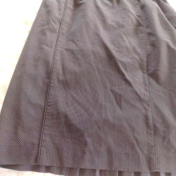 Apt. 9 black and white micro striped professional pencil skirt with belt size 12 - Picture 7 of 7